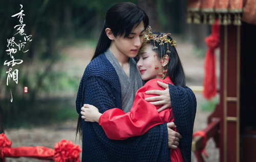 杨紫邓伦 1.jpg