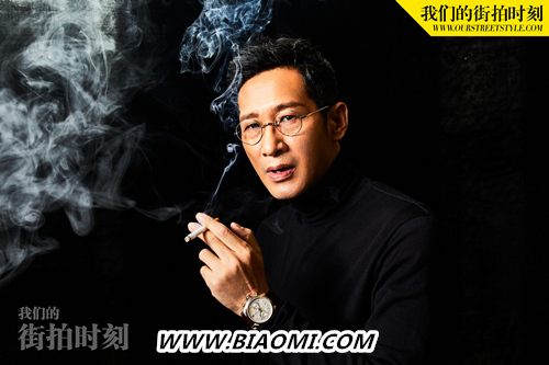 演技派王劲松 佩戴宝齐莱马利龙中央计时码表拍摄时装大片