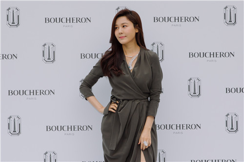 韩国演员金荷娜出席Boucheron宝诗龙首尔新品品鉴沙龙.jpg