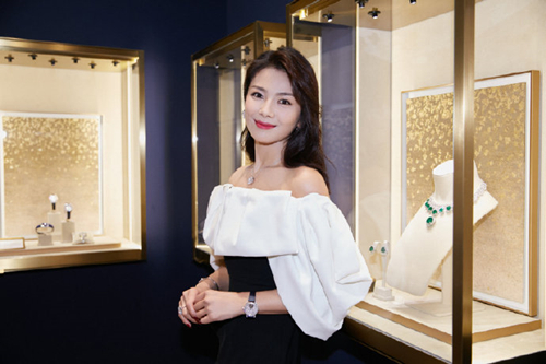 刘涛卸全妆素颜超能打！亮相钟表展的她也超优雅