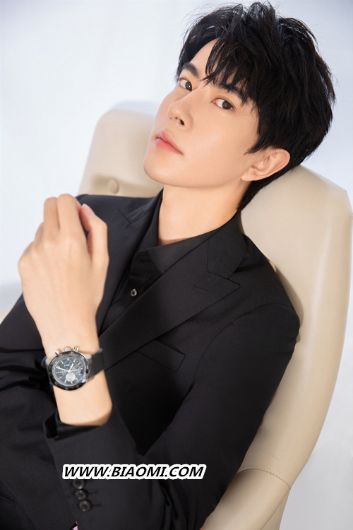 群星佩戴ZENITH 真力时CHRONOMASTER SPORT腕表诠释缤纷魅力 3.jpg