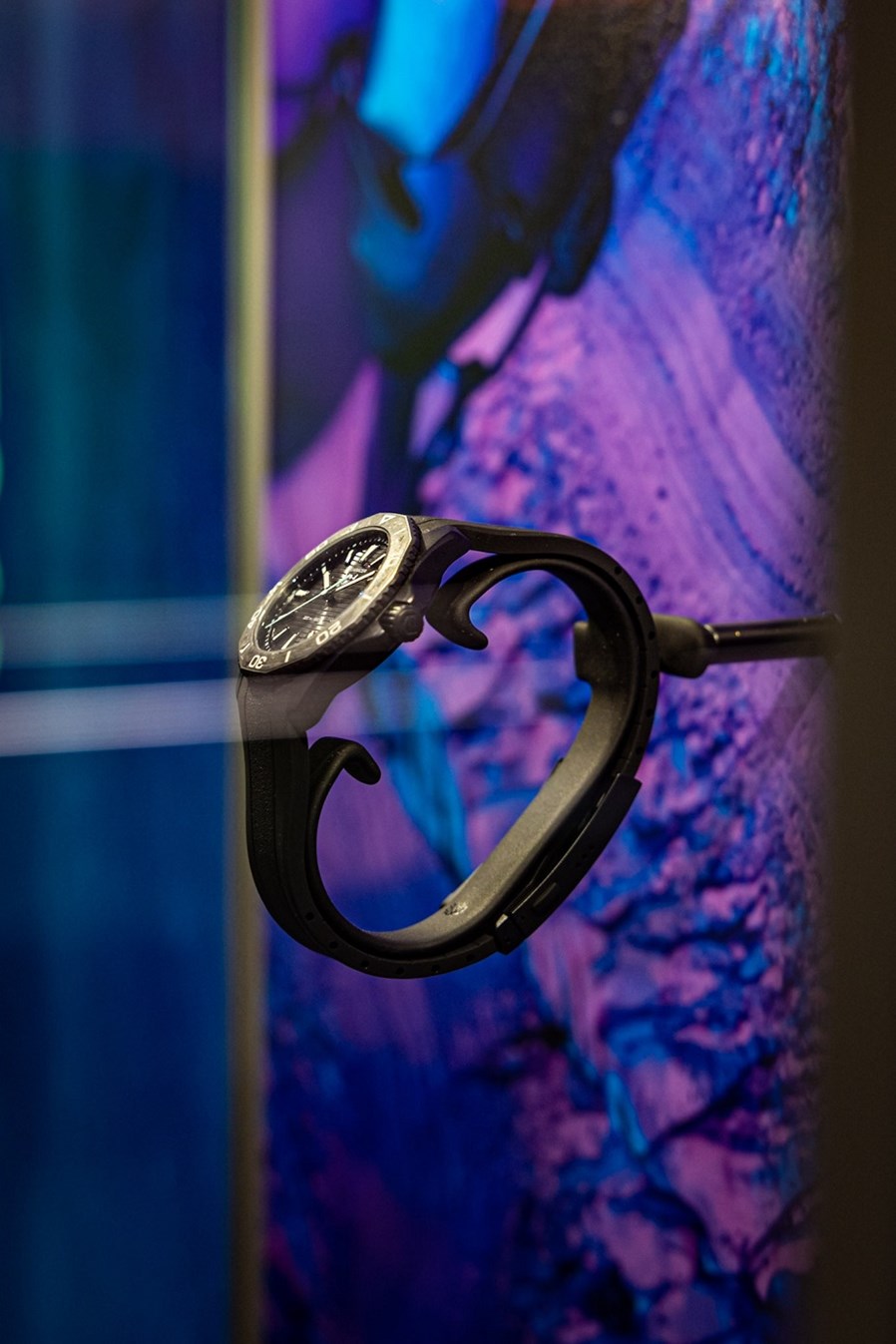 4.汲取光之能 TAG HEUER泰格豪雅呈现竞潜系列（AQUARACER） PROFESSIONAL 200 SOLARGRAPH太阳能腕表_副本.jpg