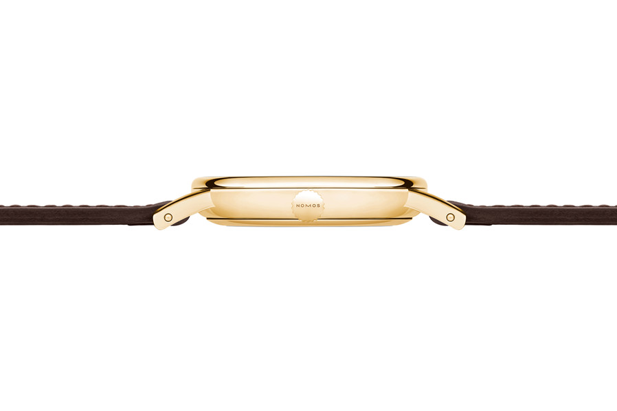 NOMOS Ludwig 33黄金腕表表壳以18K黄金打造.jpg