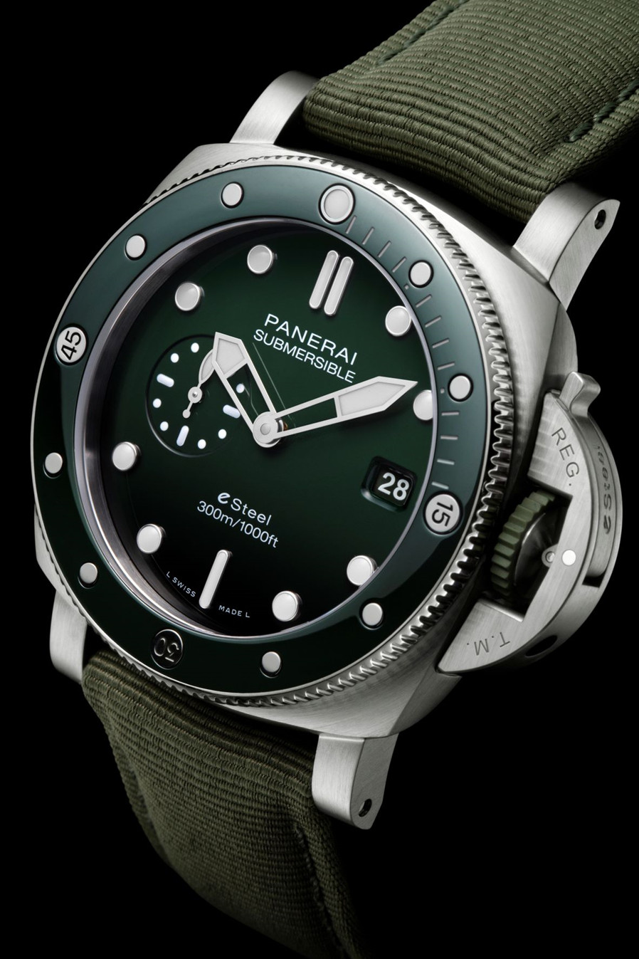 4.沛纳海 Submersible QuarantaQuattro eSteel™ Verde Smeraldo 潜行系列腕表 - 44毫米(PAM01287).jpg