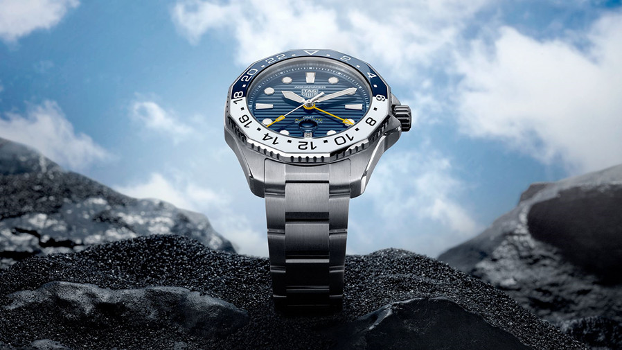 1. TAG HEUER泰格豪雅耀目发布竞潜系列（AQUARACER）PROFESSIONAL 300两地时腕表.jpg