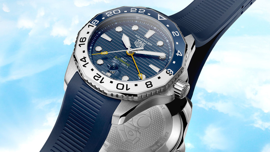 2. TAG HEUER泰格豪雅耀目发布竞潜系列（AQUARACER）PROFESSIONAL 300两地时腕表.jpg