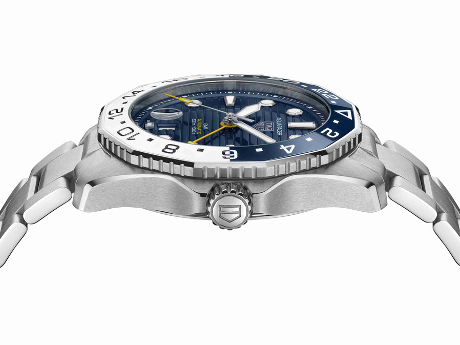 5. TAG HEUER泰格豪雅耀目发布竞潜系列（AQUARACER）PROFESSIONAL 300两地时腕表.jpg