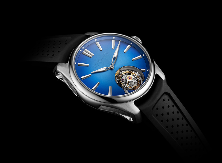 HMoser_3804-1208_Pioneer_Tourbillon_Arctic_Blue_40mm__Detail_Tourbillon.jpg