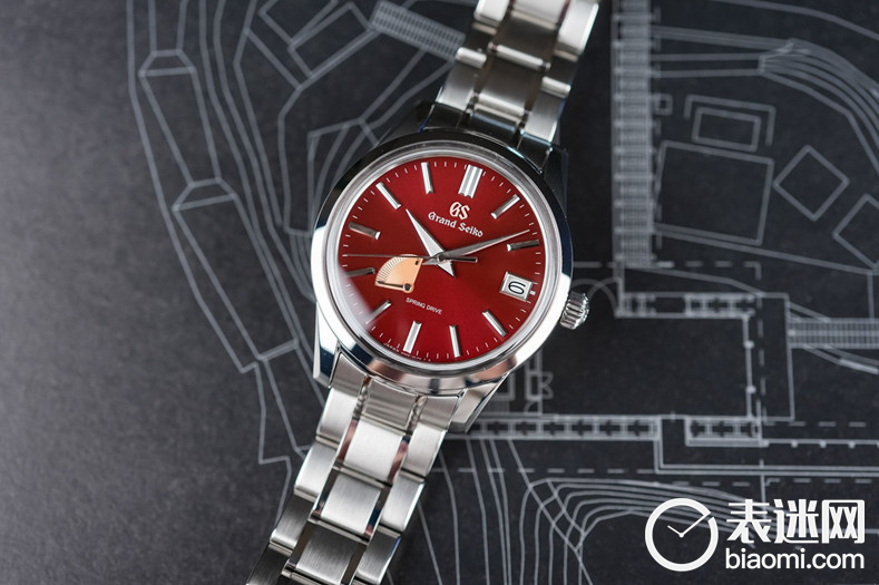 冠蓝狮推出Elegance系列Spring Drive SBGA499限量版腕表