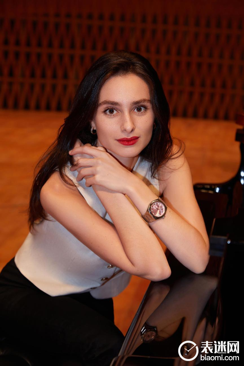 ZENITH真力时 DREAMHERS导师Esther Abrami 开启首个中国电影音乐会巡演.png