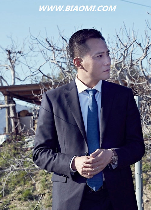 刘烨出席尼斯“荣誉市民”授奖仪式，戏里戏外过足机长瘾 1.jpg