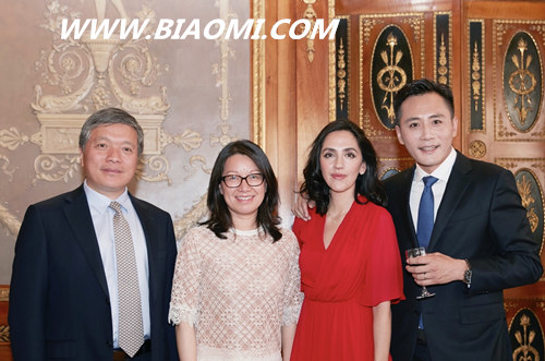 刘烨出席尼斯“荣誉市民”授奖仪式，戏里戏外过足机长瘾 2.jpg
