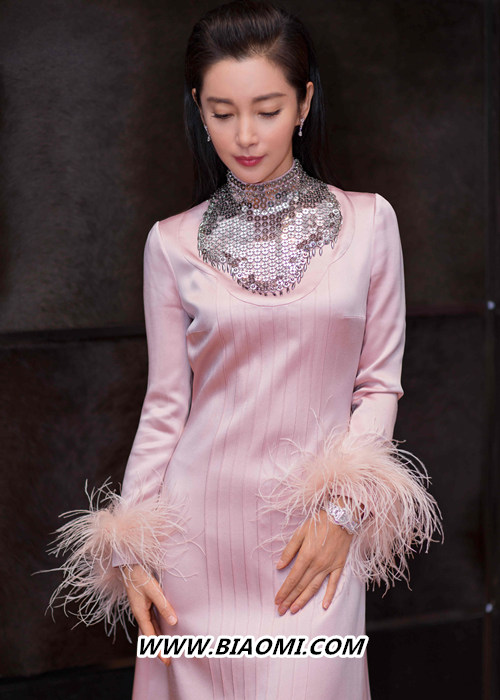 李冰冰佩戴宝齐莱限量珠宝腕表 主持第17届中国电影华表奖 2.jpg