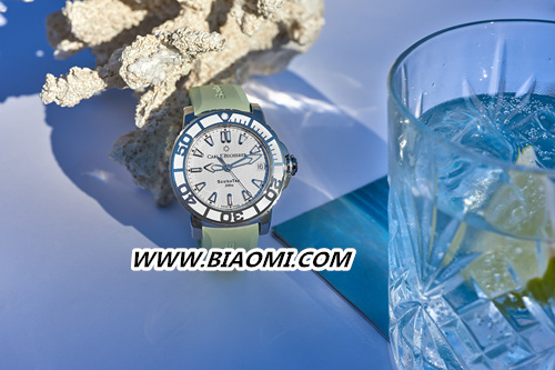 炫彩时刻 柏拉维女装腕表系列 凝萃盛夏色彩于腕间 1.jpg