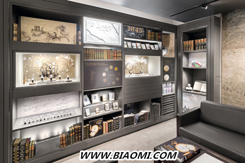  于图书馆一角领略萨克森钟表风情 —— 探索朗格专卖店独特文化体验专区 1.jpg