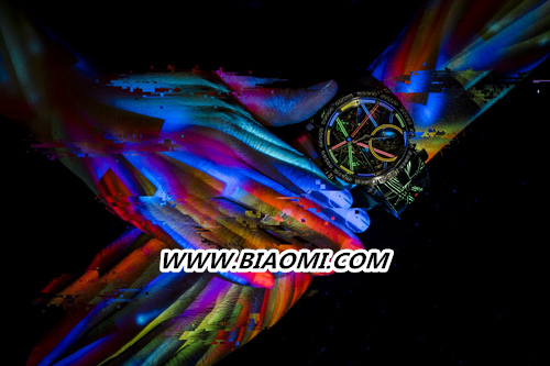 Roger Dubuis罗杰杜彼Excalibur Blacklight腕表——点亮霓虹都市 1.jpg Roger Dubuis罗杰杜彼Excalibur Blacklight腕表——点亮霓虹都市 1.jpg