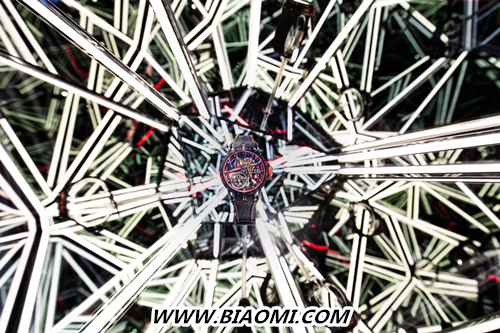 ROGER DUBUIS罗杰杜彼创意碰撞成就巅峰之作 3.jpg