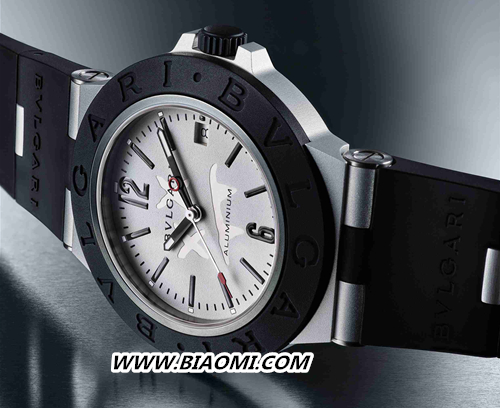 群星演绎BVLGARI宝格丽Aluminium系列Steve Aoki特别款腕表 燃动潮流新势力 2.jpg