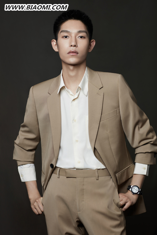 群星演绎BVLGARI宝格丽Aluminium系列Steve Aoki特别款腕表 燃动潮流新势力 8.jpg