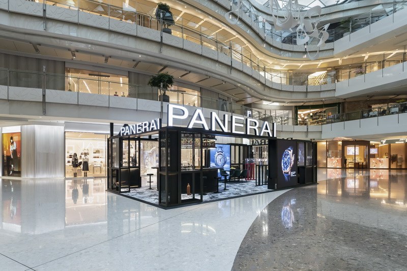 1. 沛纳海2021上海国金中心全新腕表展.jpg