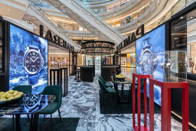 2. 沛纳海2021上海国金中心全新腕表展.jpg