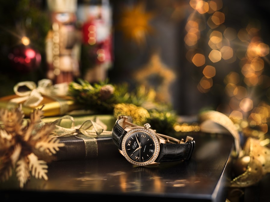 Glashütte Original_Festive Mood_1_Lady Serenade_sRGB_副本.jpg