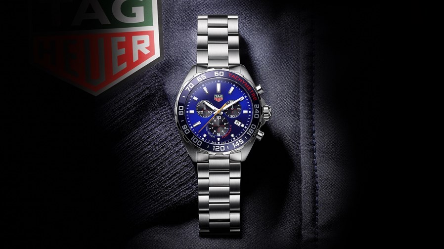 5.TAG Heuer泰格豪雅祝贺红牛车队车手马克斯·维斯塔潘 荣耀加冕F1车手世界冠军_副本.jpg