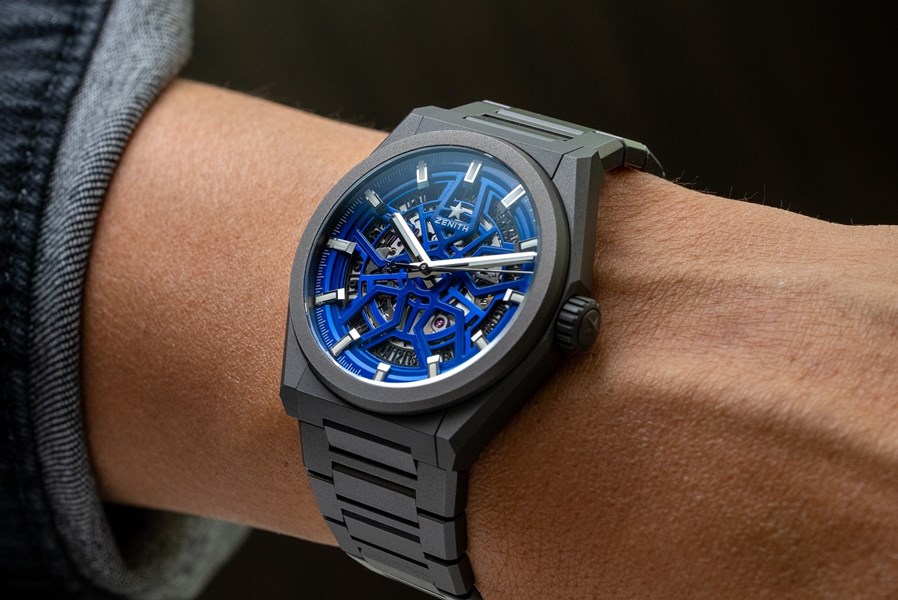ZENITH真力时携手 Time+Tide呈献DEFY系列Classic 经典NIGHT SURFER镂空腕表_3_副本_副本.jpg
