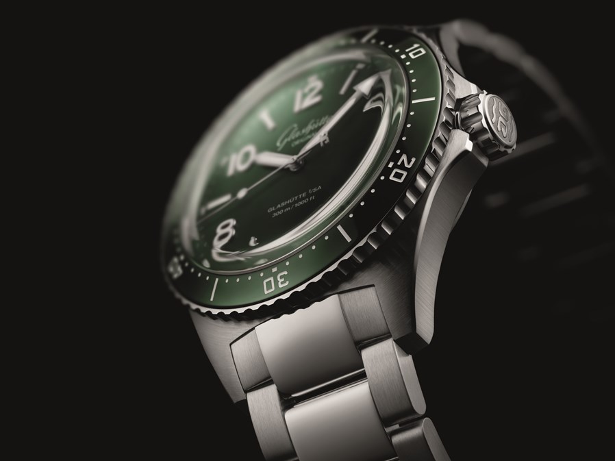 Glashuette Original_03-SeaQ PR Reed Green_Mood 3_副本_副本.jpg