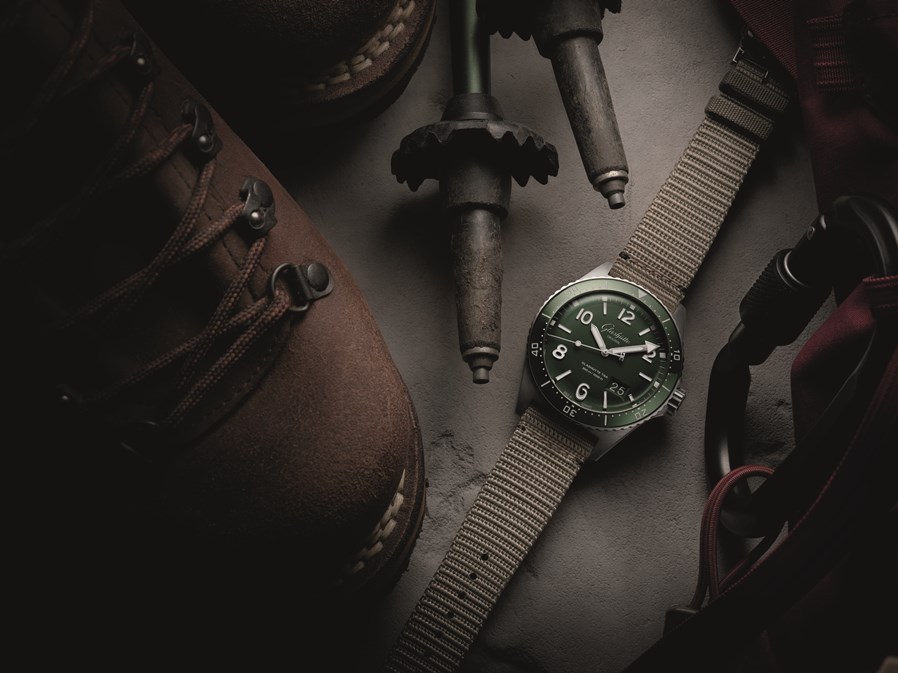 Glashuette Original_04-SeaQ PD Reed Green_Mood 4_副本_副本.jpg