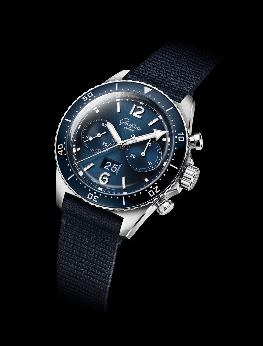 1-37-23-02-81-36 SeaQ Chrono ZBblau SBblau Opus RGB 25cm.jpg 1-37-23-02-81-36 SeaQ Chrono ZBblau SBblau Opus RGB 25cm.jpg