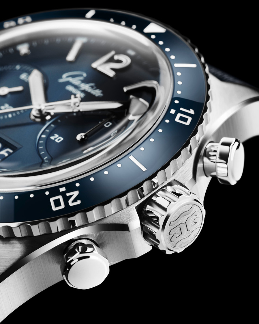 1-37-23-02-81-36 SeaQ Chrono Detail 4 RGB 25cm.jpg 1-37-23-02-81-36 SeaQ Chrono Detail 4 RGB 25cm.jpg