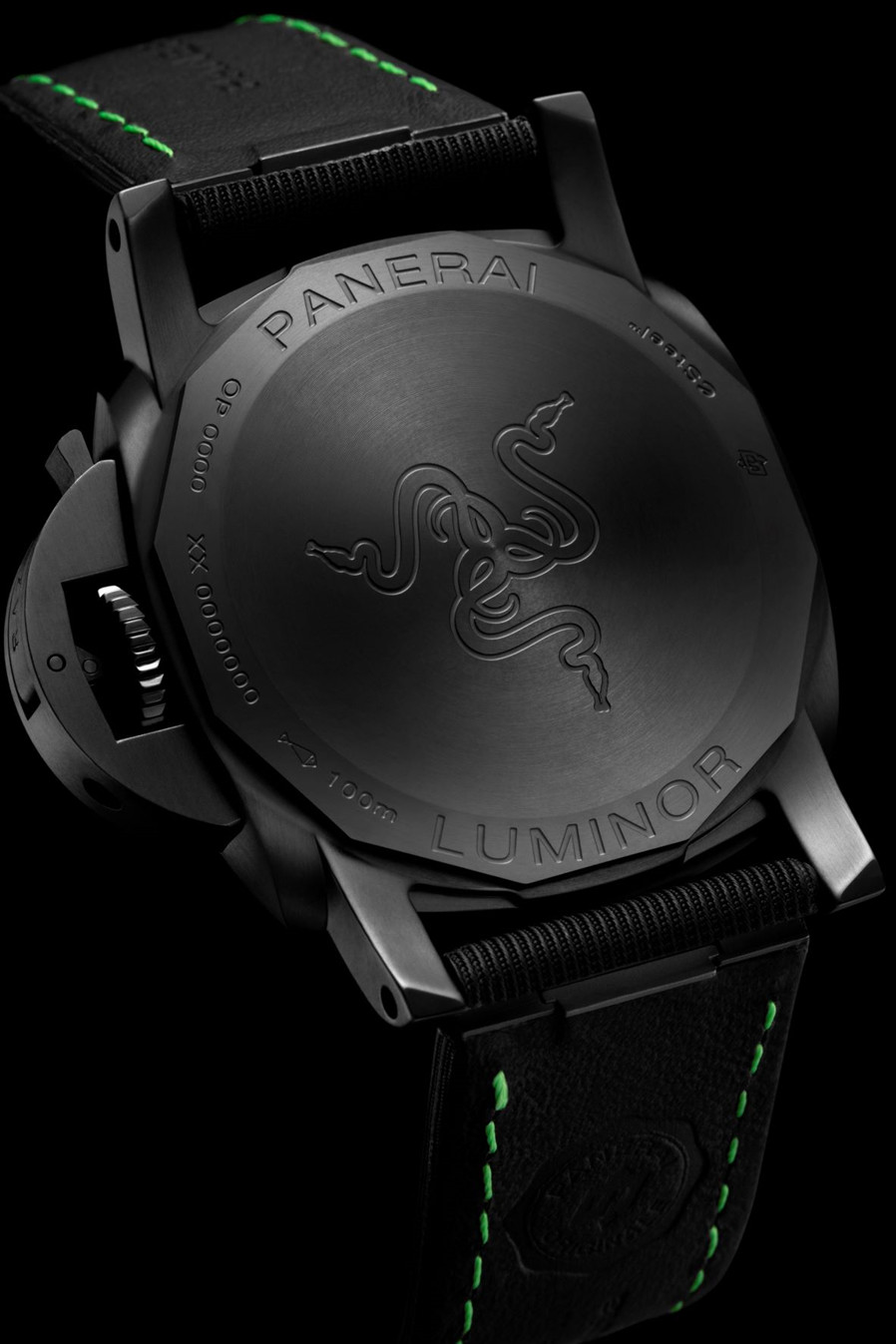 5.沛纳海Luminor Quaranta Razer庐米诺系列雷蛇特别版腕表 - 40毫米(PAM01353)_情景图.jpg