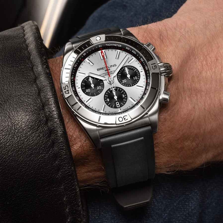 02 百年灵全新机械计时B01腕表42(Chronomat B01 42).jpg