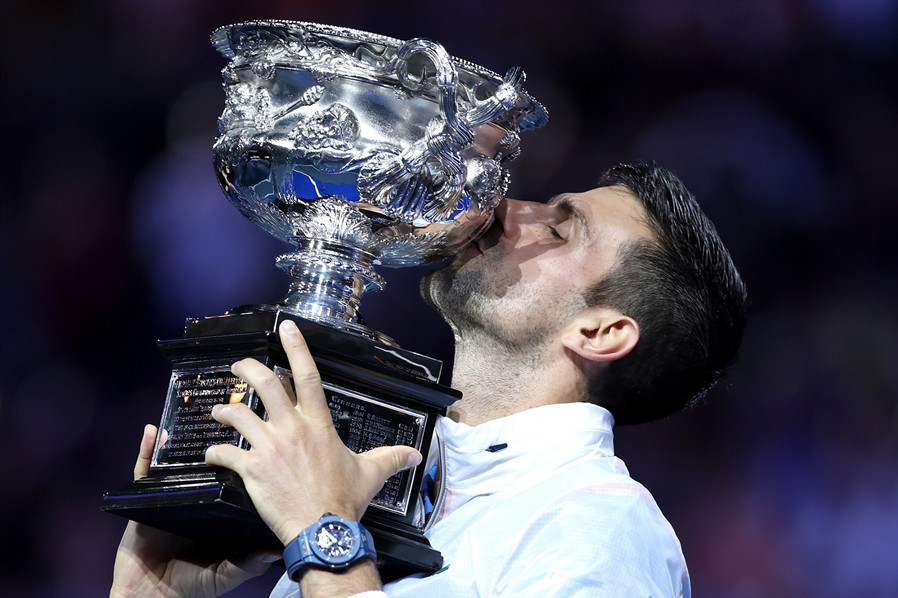 HUBLOT宇舶表品牌大使诺瓦克•德约科维奇（NOVAK DJOKOVIC）成就澳大利亚网球公开赛“十冠王”.jpg