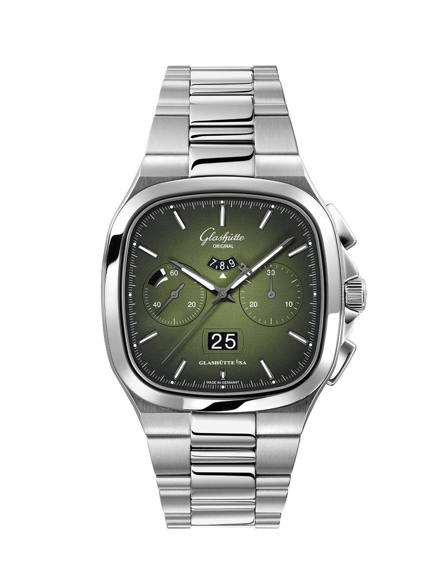 Glashütte Original_1-37-02-09-02-70_Seventies Chronograph Panorama Date_Front_RGB.jpg