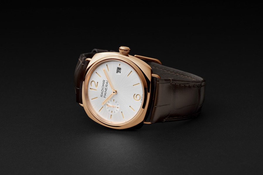 5.沛纳海Radiomir Quaranta Goldtech™镭得米尔系列红金腕表 - 40毫米(PAM01026)_情景图.jpg