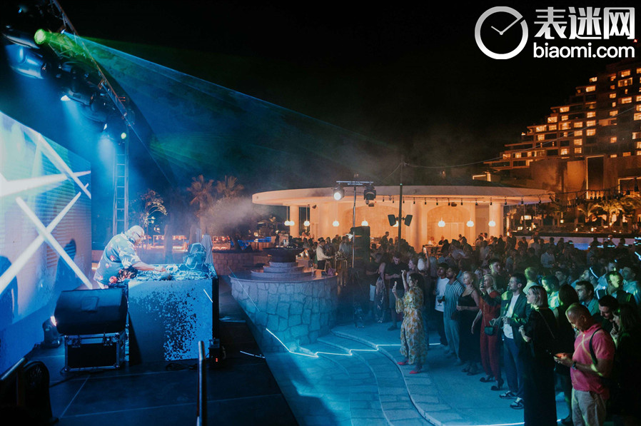 ZENITH真力时品牌挚友DJ巨星Carl Cox（卡尔·考克斯）出席塞浦路斯真力时首家南欧精品店开幕式并献上特别演出.jpg