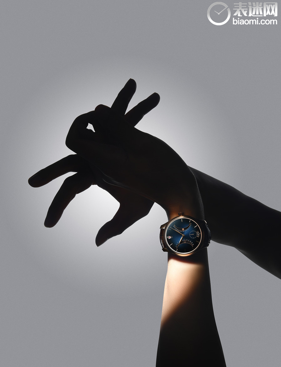 4.RABBIT-H. Moser & Cie-42175.jpg