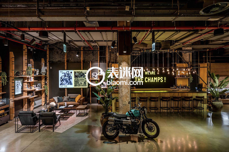 02_百年灵香榭丽舍大街快闪店.jpg