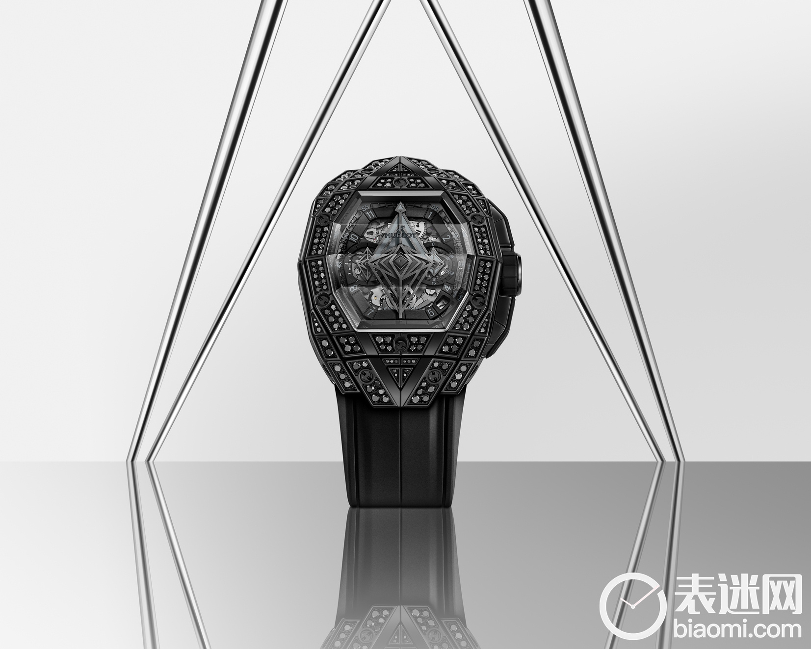 HUBLOT宇舶表BIG BANG灵魂SANG BLEU刺青全黑密镶腕表.jpg HUBLOT宇舶表BIG BANG灵魂SANG BLEU刺青全黑密镶腕表.jpg