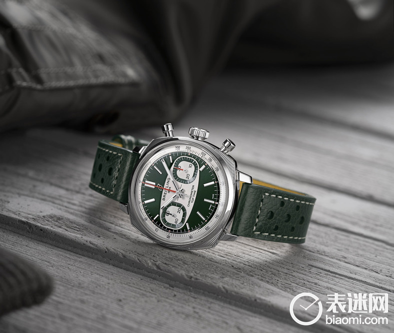 05_百年灵Top Time B01 Racing竞速计时码表限量版绿盘情境图.jpg