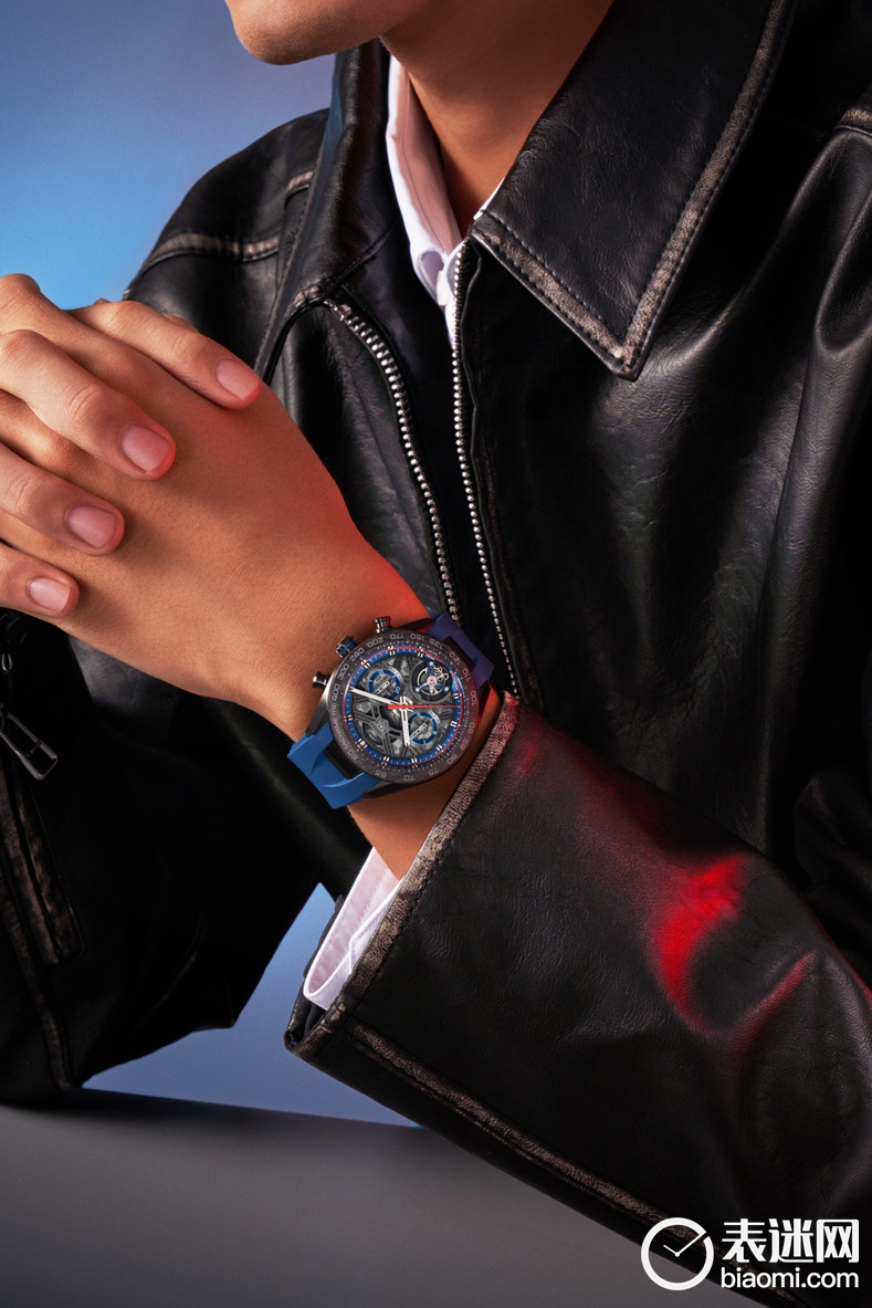 1.TAG Heuer泰格豪雅发布全新卡莱拉系列上海限量版Extreme Sport陀飞轮计时码表 以非凡制表技艺蕴刻璀璨都市魅力.jpg